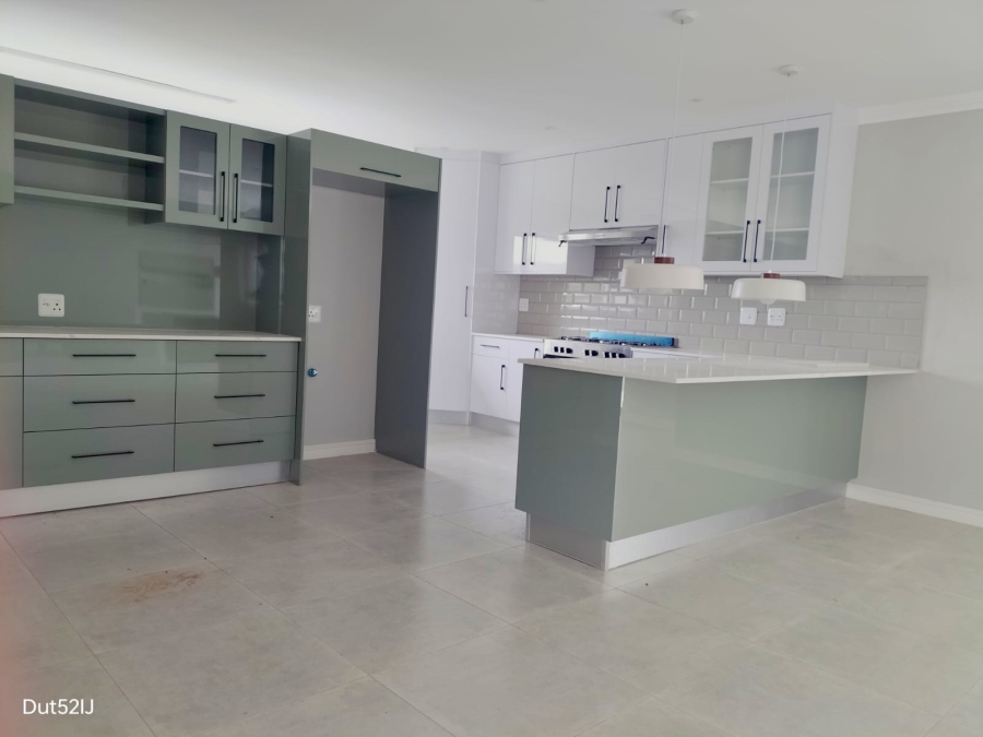 3 Bedroom Property for Sale in Fraaiuitsig Western Cape